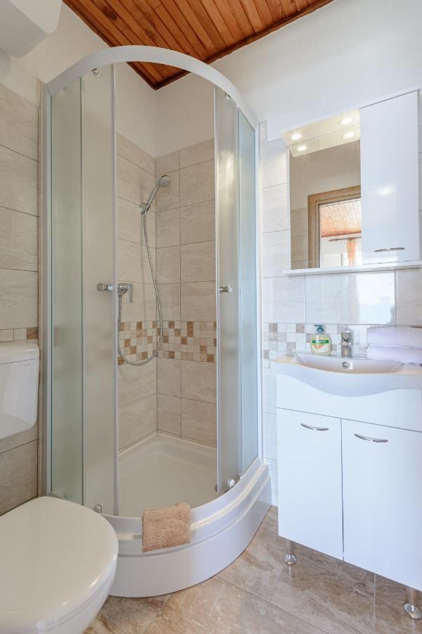 Rooms Sani 布雷拉 外观 照片
